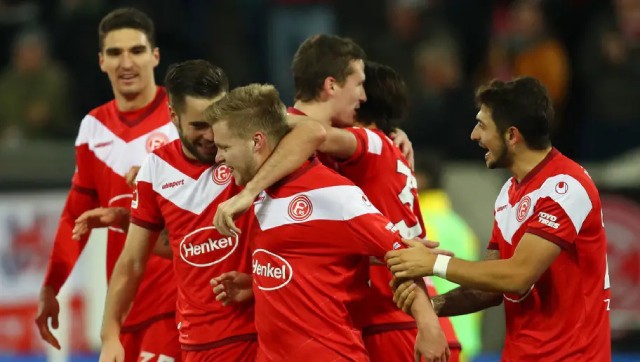 Soi kèo bóng đá 88FUN trận Fortuna Dusseldorf vs Paderborn, 02:30 – 14/03/2020