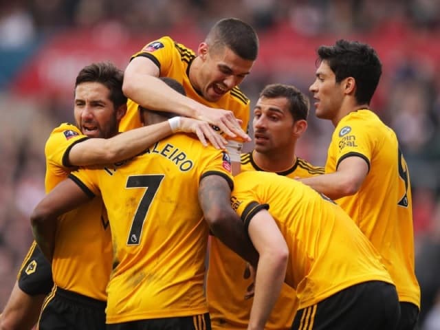 Soi kèo bóng đá 88FUN trận Wolverhampton Wanderers vs Sevilla, 02:00 – 12/08/2020