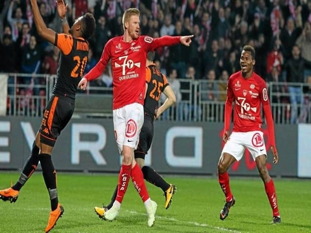 Soi kèo bóng đá 88FUN trận Lorient vs Brest, 20:00 – 04/04/2021