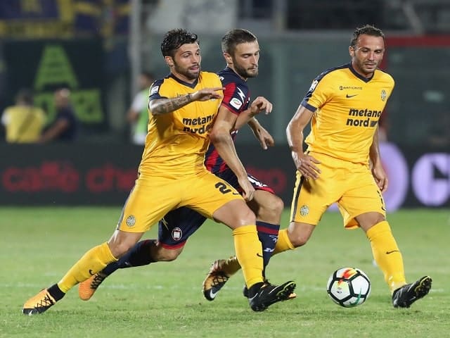 Soi kèo bóng đá 88FUN trận Crotone vs Hellas Verona, 01:45 – 14/05/2021