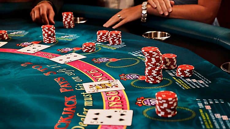 Các sai lầm khi chơi blackjack