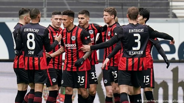 Soi kèo bóng đá 88FUN trận Eintracht Frankfurt vs Fenerbahce, 2:00 – 17/09/2021