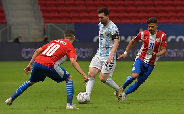 Soi kèo bóng đá 88FUN trận Paraguay vs Argentina ngày 8/10/2021