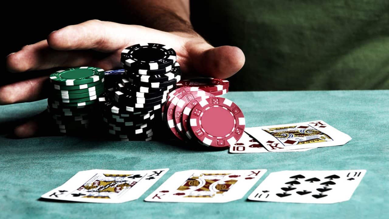 Làm thế nào để học được “chiến lược cơ bản” luôn được thảo luận trong Blackjack?