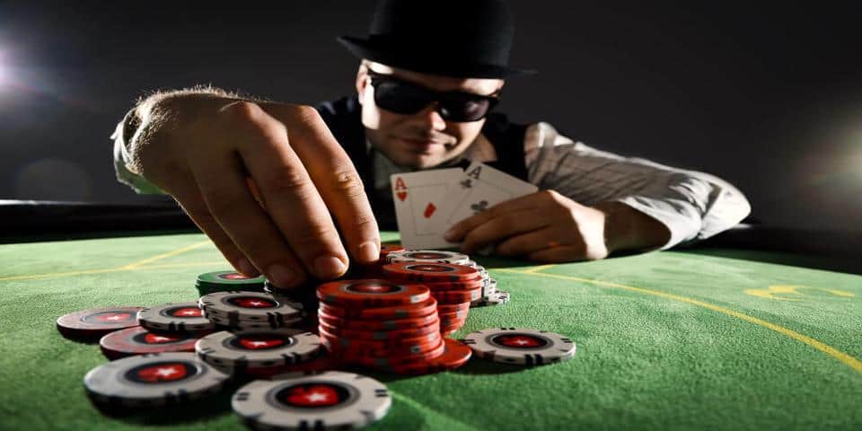 Những đặc điểm có thể chỉ ra một người chơi Poker yếu kém