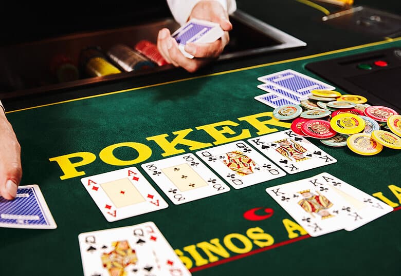 Kinh nghiệm giúp bạn chơi Poker đỉnh cao để việc chiến thắng đối thủ trở nên đơn giản